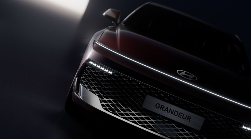 풀체인지급 진화, 7세대 그랜저 페이스리프트 '더 뉴 그랜저' 전격 공개